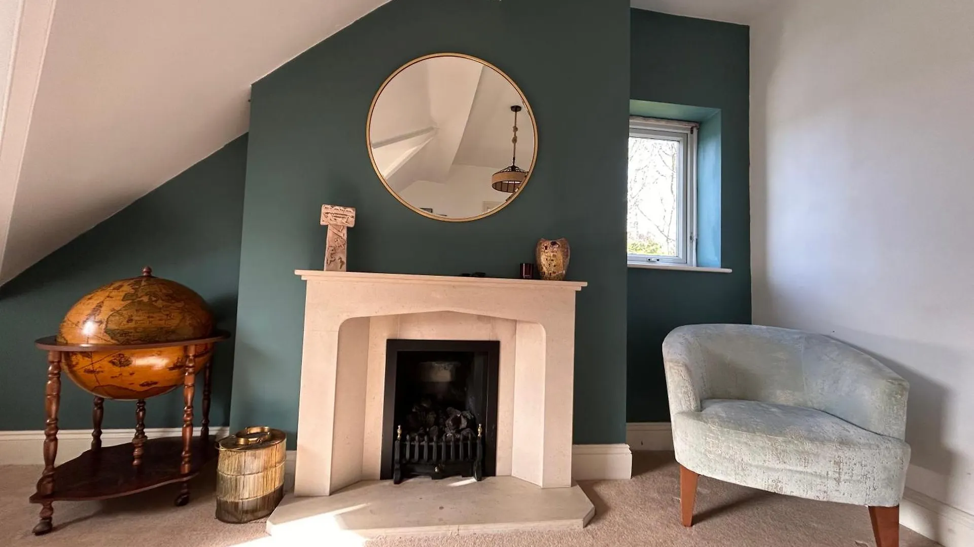 Seaside Rentals Bournemouth - 2Br, Upto 6Ppl, Beach 3 Min Walk, Dogs Ok, Wifi, Park 2 Cars